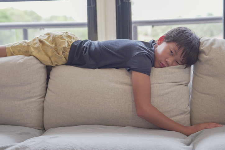 Why Kids Need Boredom: What Research Says About Creativity, Curiosity, and Camp Readiness