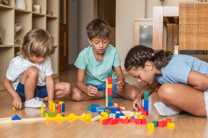 Why Kids Need Unstructured Play: Research-Backed Benefits for Creativity, Independence, and Camp Readiness